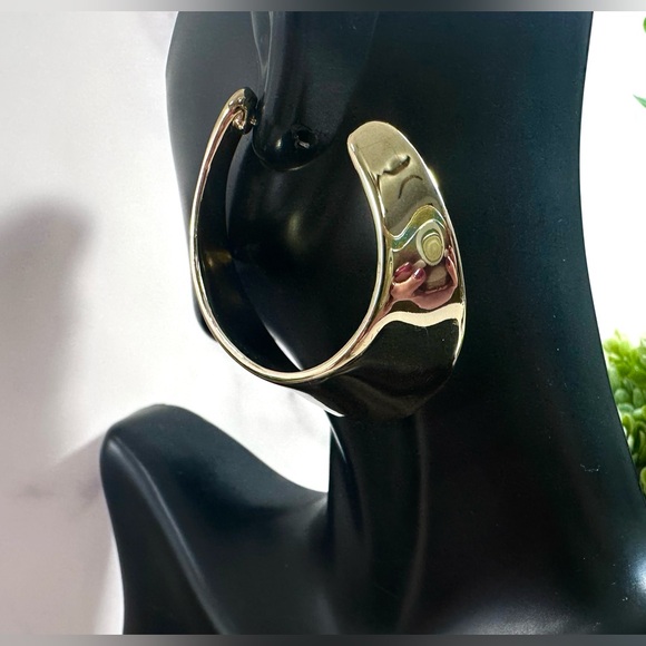 💛Robert Lee Morris SOHO Chunky U-Hoop Earrings - Picture 4 of 10